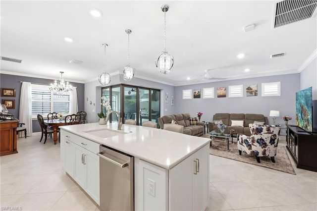 6844 Winding Cypress DR, Naples, FL 34114