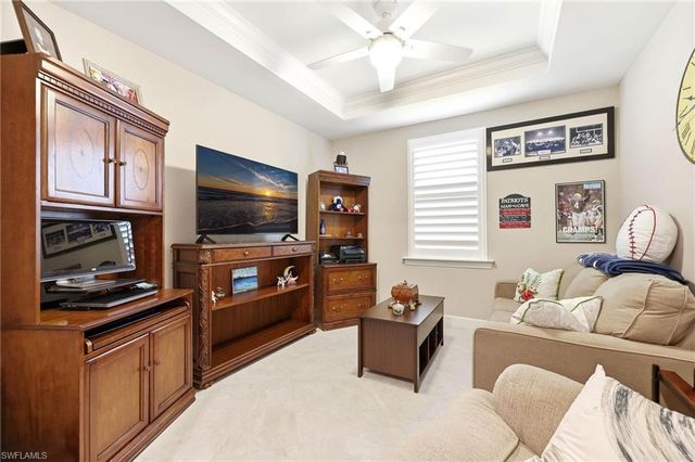 6844 Winding Cypress DR, Naples, FL 34114