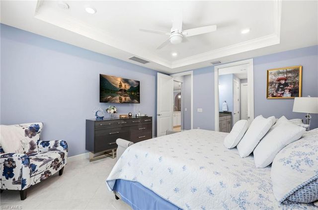 6844 Winding Cypress DR, Naples, FL 34114