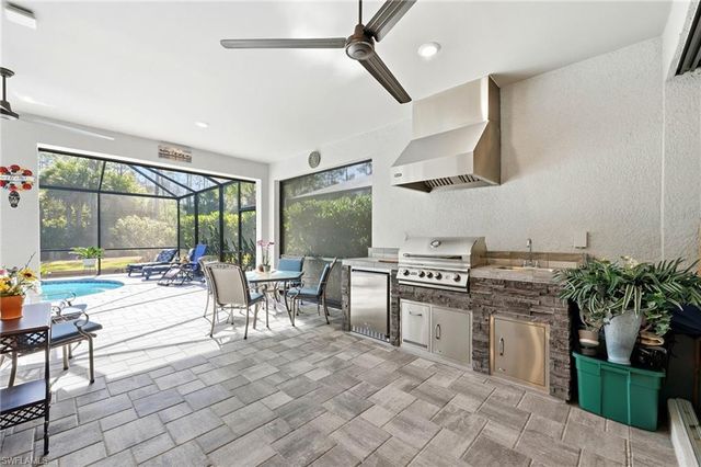 6844 Winding Cypress DR, Naples, FL 34114