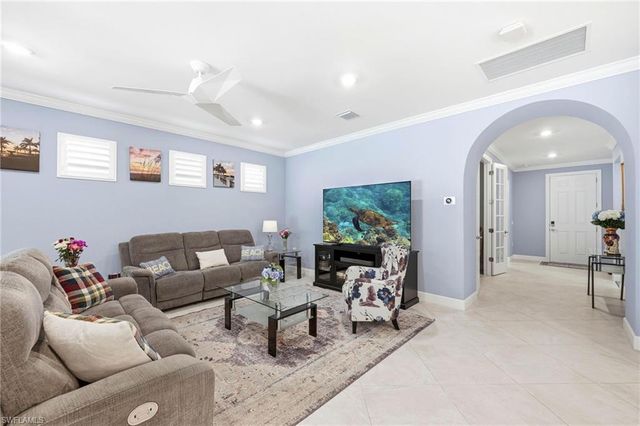 6844 Winding Cypress DR, Naples, FL 34114