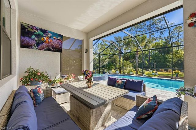 6844 Winding Cypress DR, Naples, FL 34114