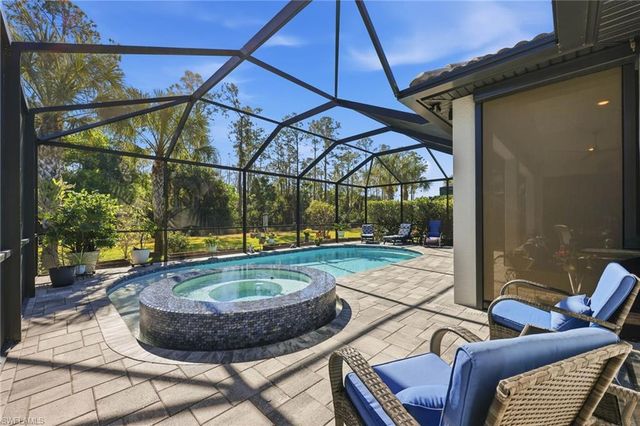 6844 Winding Cypress DR, Naples, FL 34114