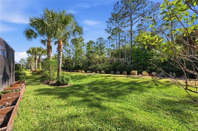 6844 Winding Cypress DR, Naples, FL 34114