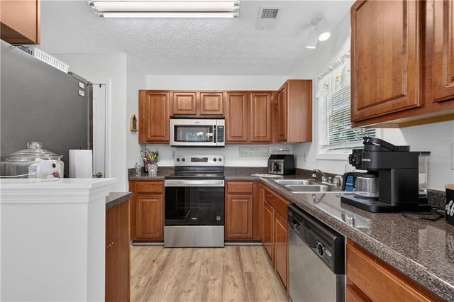 2287 Turtle Cove Throughway, Monticello, GA 31064
