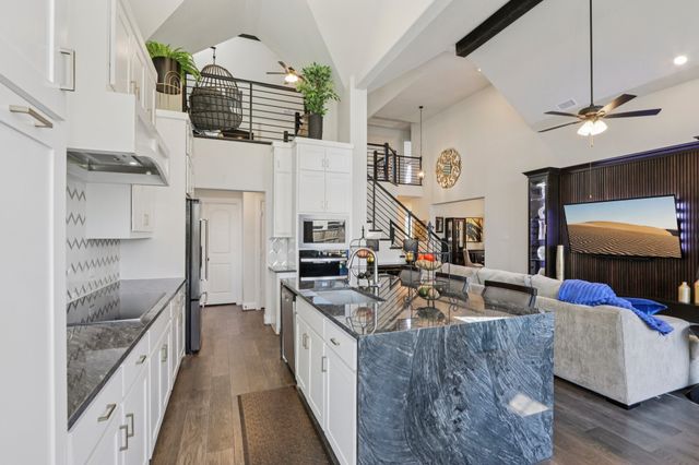 1313 Sundance Lane, Justin, TX 76247