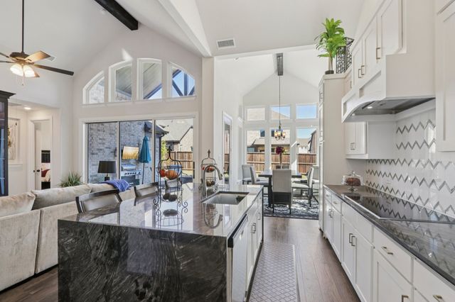 1313 Sundance Lane, Justin, TX 76247