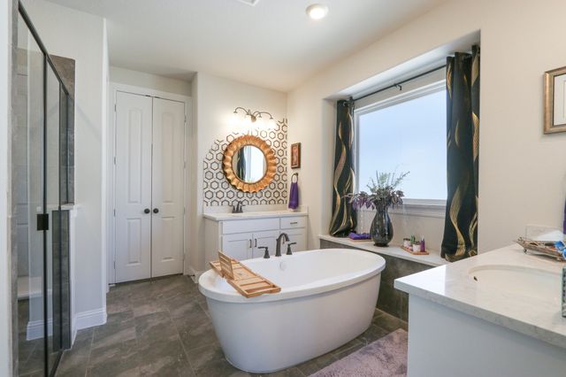 1313 Sundance Lane, Justin, TX 76247