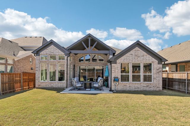 1313 Sundance Lane, Justin, TX 76247