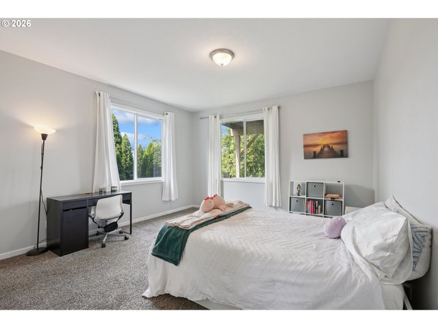 16117 Se GOOSEHOLLOW Dr, Damascus, OR 97089