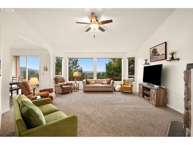 16117 Se GOOSEHOLLOW Dr, Damascus, OR 97089