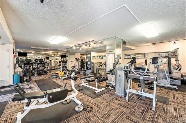 1020 15th Street 220, Denver, CO 80202
