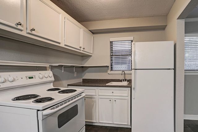 405 Hawthorne Street 13, Houston, TX 77006