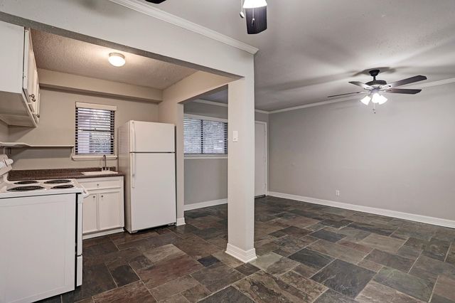 405 Hawthorne Street 13, Houston, TX 77006