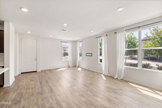 675 Earl Joseph Drive, Camarillo, CA 93010