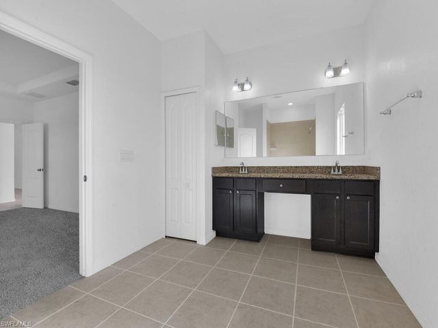 2032 NW 32nd CT, Cape Coral, FL 33993