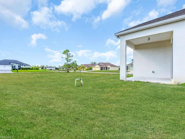 2032 NW 32nd CT, Cape Coral, FL 33993