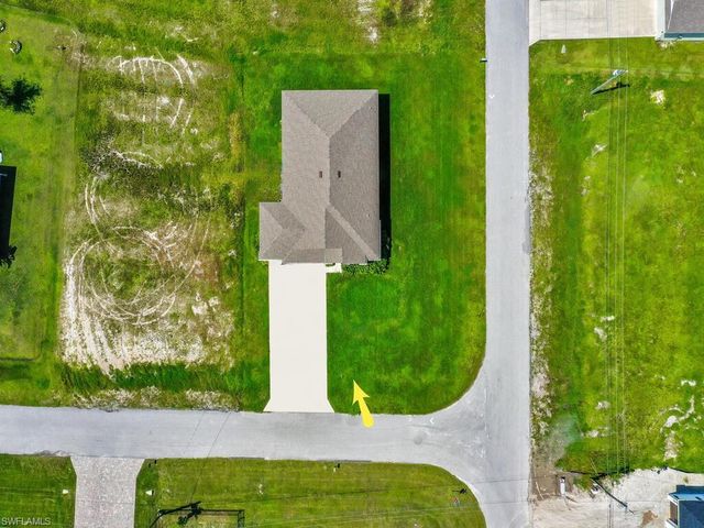 2032 NW 32nd CT, Cape Coral, FL 33993