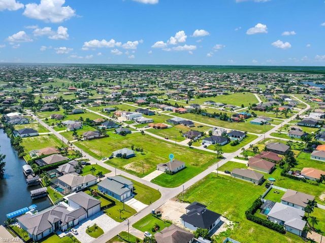 2032 NW 32nd CT, Cape Coral, FL 33993