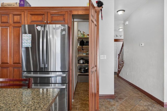 1906 WASILLA LANE, Neenah, WI 54956