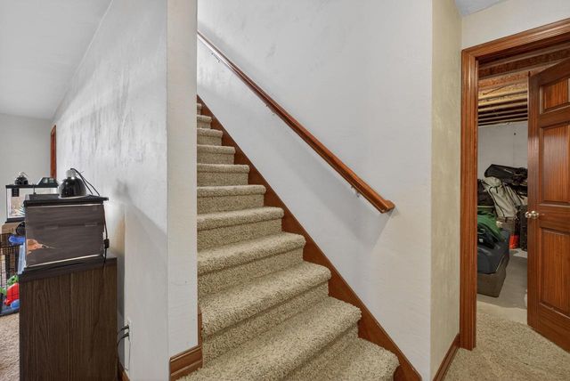 1906 WASILLA LANE, Neenah, WI 54956