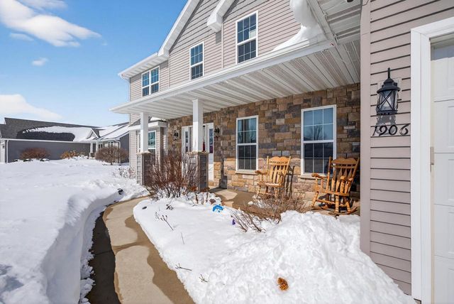 1906 WASILLA LANE, Neenah, WI 54956