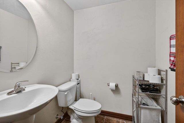 1906 WASILLA LANE, Neenah, WI 54956