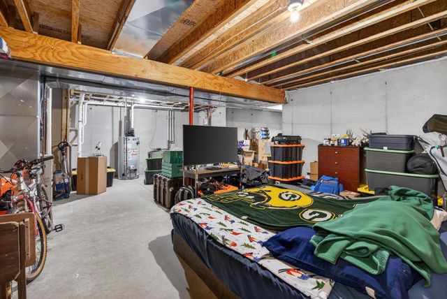 1906 WASILLA LANE, Neenah, WI 54956