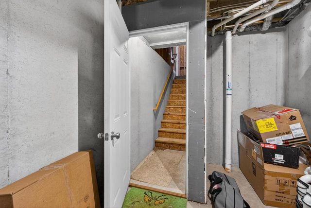 1906 WASILLA LANE, Neenah, WI 54956