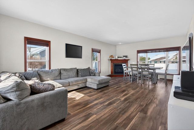 1906 WASILLA LANE, Neenah, WI 54956