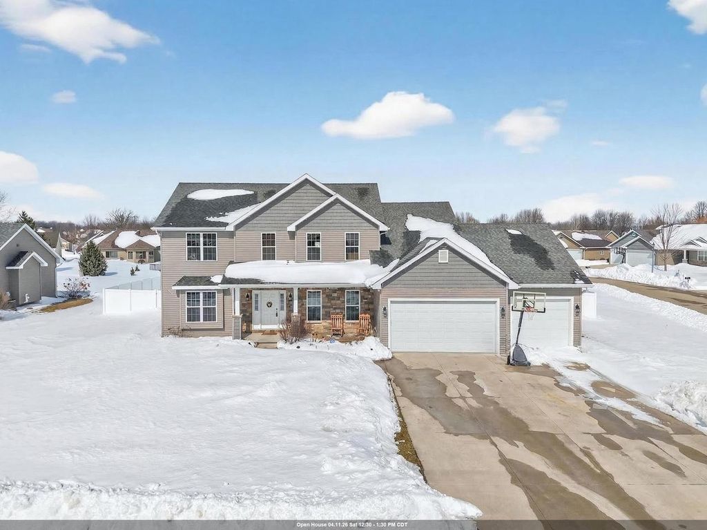 1906 WASILLA LANE, Neenah, WI 54956