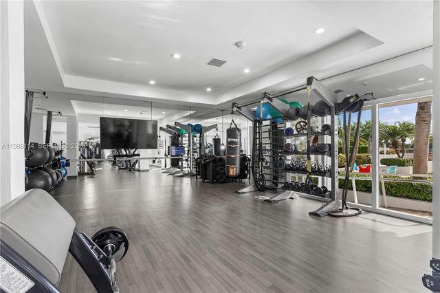 3802 NE 207th St 1001, Aventura, FL 33180
