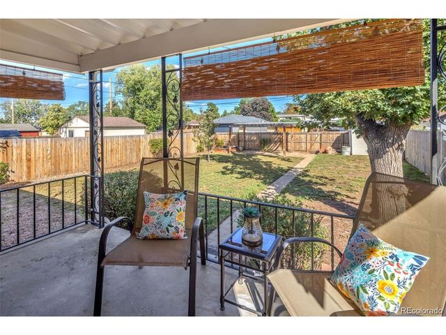 3300 Bellaire St, Denver, CO 80207