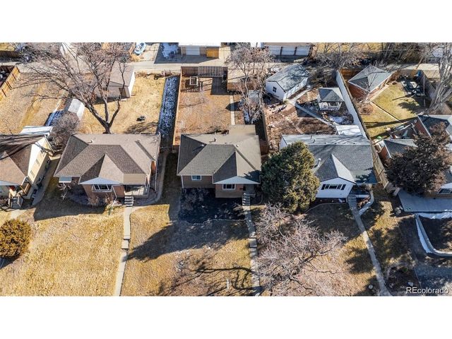 3300 Bellaire St, Denver, CO 80207