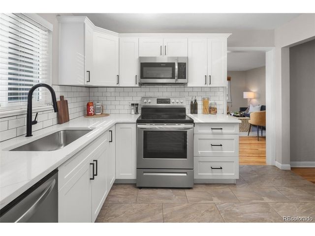 3300 Bellaire St, Denver, CO 80207