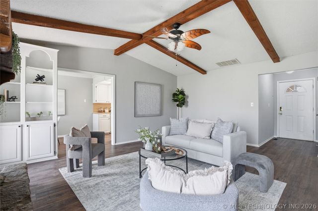 2880 W 111th Place S, Jenks, OK 74037