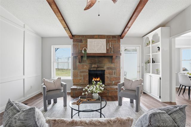 2880 W 111th Place S, Jenks, OK 74037