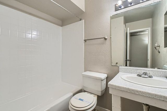 3504 Fawn Valley Drive 1066, Dallas, TX 75224