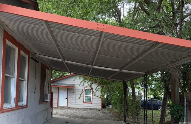 2826 ROSELAWN RD, San Antonio, TX 78226