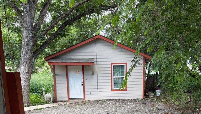 2826 ROSELAWN RD, San Antonio, TX 78226