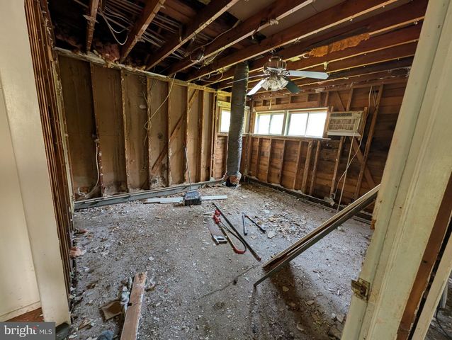12 LANNING ST, Trenton, NJ 08618