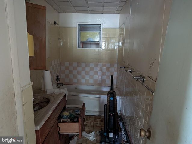 12 LANNING ST, Trenton, NJ 08618