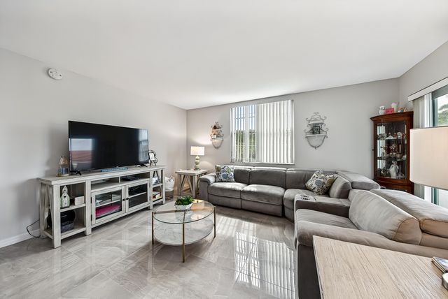 6000 NE 22nd Way 3a, Fort Lauderdale, FL 33308