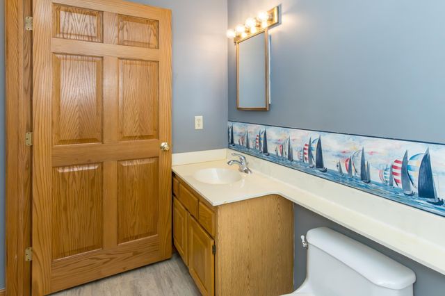 1601 N Innsbruck Drive 373NE, Fridley, MN 55432