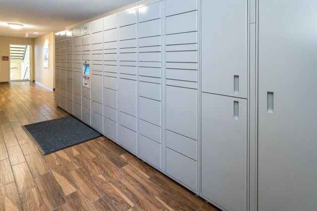 1601 N Innsbruck Drive 373NE, Fridley, MN 55432