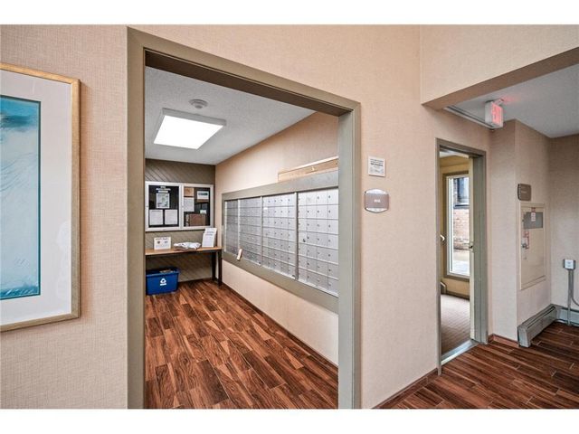 1601 N Innsbruck Drive 373NE, Fridley, MN 55432