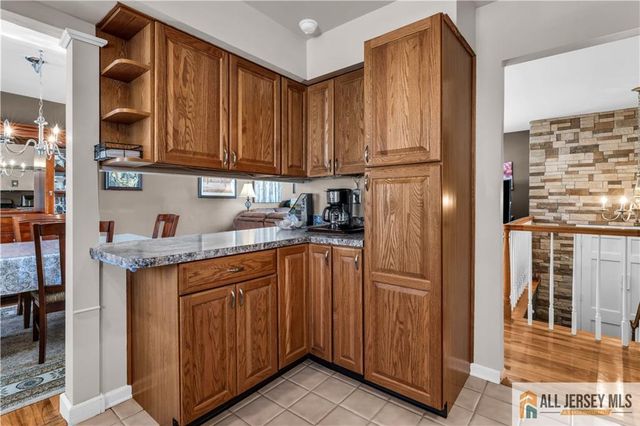 11 Fulton Road, Somerset, NJ 08873