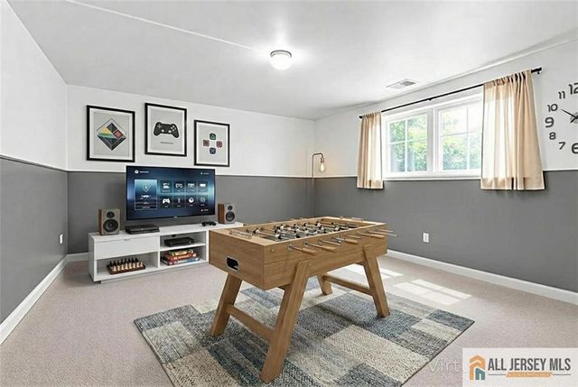 11 Fulton Road, Somerset, NJ 08873