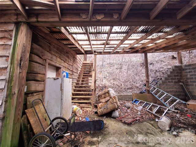 14084 US 23 Highway, Mars Hill, NC 28754