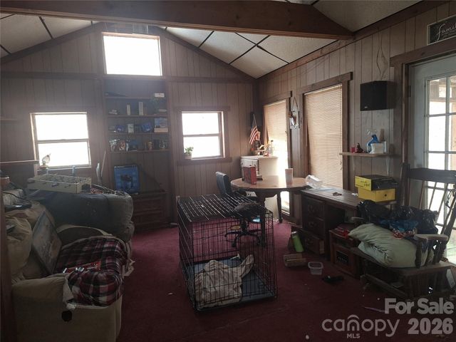 14084 US 23 Highway, Mars Hill, NC 28754